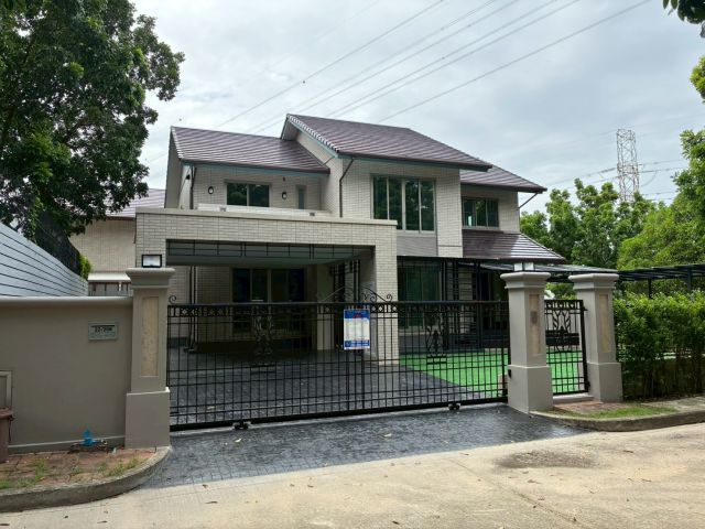 ขายบ้าน 5 ห้องนอน 4 ห้องน้ำ